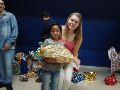 Centro da Juventude de Laranjeiras do Sul realizou a Campanha FaÃ§a uma CrianÃ§a Feliz neste Natal