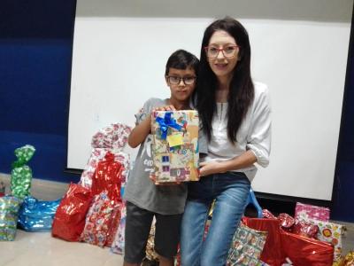 Centro da Juventude de Laranjeiras do Sul realizou a Campanha FaÃ§a uma CrianÃ§a Feliz neste Natal