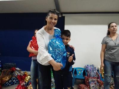 Centro da Juventude de Laranjeiras do Sul realizou a Campanha FaÃ§a uma CrianÃ§a Feliz neste Natal