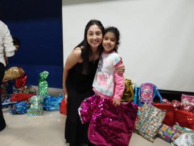 Centro da Juventude de Laranjeiras do Sul realizou a Campanha FaÃ§a uma CrianÃ§a Feliz neste Natal