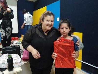 Centro da Juventude de Laranjeiras do Sul realizou a Campanha FaÃ§a uma CrianÃ§a Feliz neste Natal