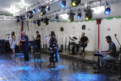 CelebraÃ§Ã£o de Natal contou com Culto nesta quinta-feira (22/12) na PraÃ§a Nogueira do Amaral