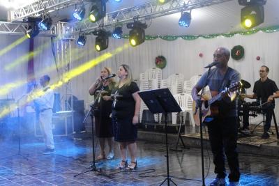 CelebraÃ§Ã£o de Natal contou com Culto nesta quinta-feira (22/12) na PraÃ§a Nogueira do Amaral