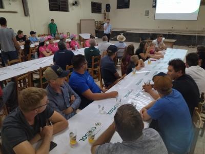 PrÃ©-assembleia da Coprossel reÃºne cooperados em Virmond 