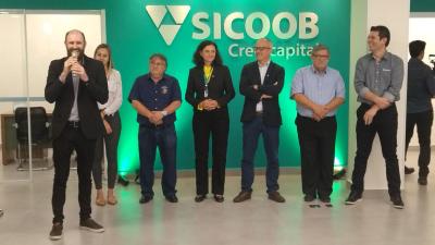 Sicoob Credicapital reinaugura agÃªncia em novo endereÃ§o em Rio Bonito do IguaÃ§u 