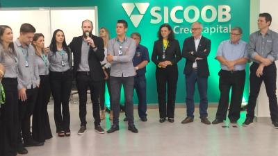 Sicoob Credicapital reinaugura agÃªncia em novo endereÃ§o em Rio Bonito do IguaÃ§u 