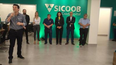 Sicoob Credicapital reinaugura agÃªncia em novo endereÃ§o em Rio Bonito do IguaÃ§u 