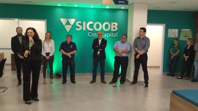 Sicoob Credicapital reinaugura agÃªncia em novo endereÃ§o em Rio Bonito do IguaÃ§u 
