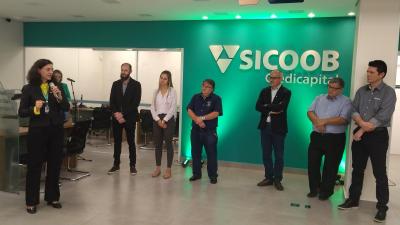 Sicoob Credicapital reinaugura agÃªncia em novo endereÃ§o em Rio Bonito do IguaÃ§u 