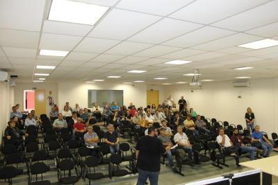 SEAB, ADAPAR e IDR abordam em palestra, temas sobre Influenza AviÃ¡ria e Raiva Bovina
