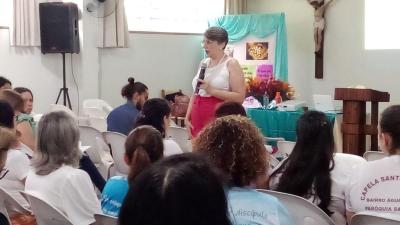 ParÃ³quia SantÂ´Ana realizou capacitaÃ§Ã£o para as catequistas