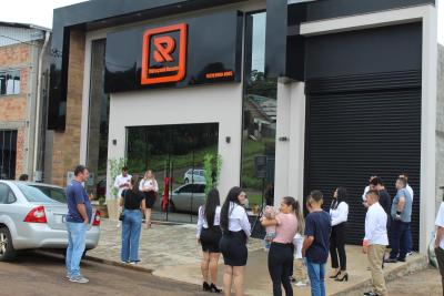 VIDRAÃ‡ARIA ROSARIO reinaugura nova sede em Laranjeiras do Sul 
