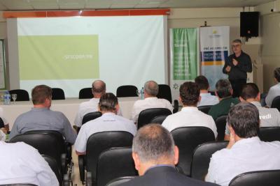 COPROSSEL E SICREDI GRANDES LAGOS PR/SP sediam reuniÃ£o de cooperativas do Sudoeste do PR