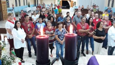 2Âº dia do TrÃ­duo em Louvou a SÃ£o JosÃ© no Bairro Cristo Rei reuniu dezenas de fiÃ©is