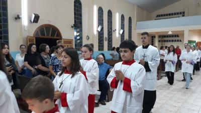 2Âº dia do TrÃ­duo em Louvou a SÃ£o JosÃ© no Bairro Cristo Rei reuniu dezenas de fiÃ©is