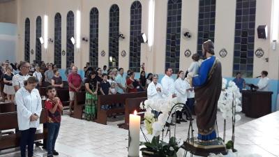 Comunidade PerpÃ©tuo Socorro celebrou o padroeiro SÃ£o JosÃ© no final de semana com Missa Solene e noite da partilha