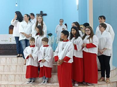 Comunidade Perpétuo Socorro celebrou o padroeiro São José no final de semana com Missa Solene e noite da partilha