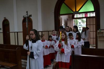 LS: Centenas de fiÃ©is participaram da Festa da Divina MisericÃ³rdia neste final de semana