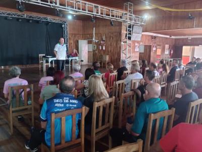 Curso de Arbitragem de BolÃ£o realizado em Laranjeiras do Sul 