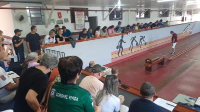 Curso de Arbitragem de BolÃ£o realizado em Laranjeiras do Sul 
