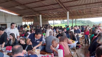 Festa em louvor a Santa Rita de CÃ¡ssia em Porto Barreiro reuniu centenas de fiÃ©is
