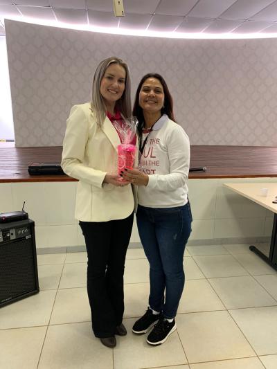 Escola TÃ©cnica e CME firmam parceria para desenvolver aÃ§Ãµes com as alunas da instituiÃ§Ã£o