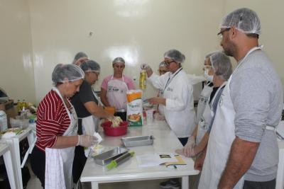 Coprossel e Sindicato Rural realizam curso de panificaÃ§Ã£o em Laranjeiras do Sul 
