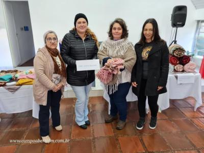 Igreja Metodista de Laranjeiras do Sul faz repasse de mais de 500 peÃ§as de roupas de inverno para entidades da cidade