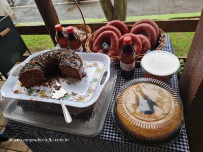 Feira do produtor de Laranjeiras do Sul promove festa junina no mercado municipal