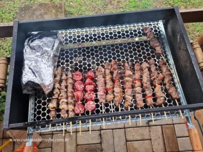 Feira do produtor de Laranjeiras do Sul promove festa junina no mercado municipal