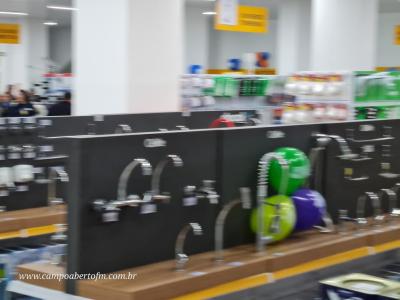 LS: Comercial IvaiporÃ£ inaugurou nesta sexta-feira