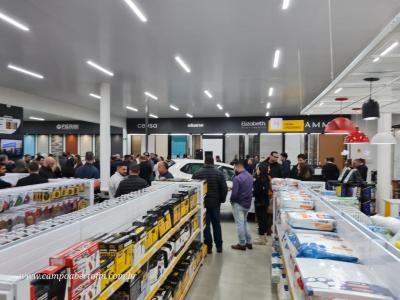LS: Comercial IvaiporÃ£ inaugurou nesta sexta-feira