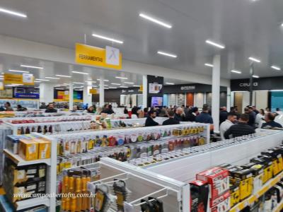 LS: Comercial IvaiporÃ£ inaugurou nesta sexta-feira