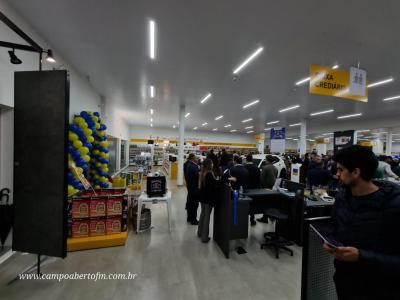 LS: Comercial IvaiporÃ£ inaugurou nesta sexta-feira