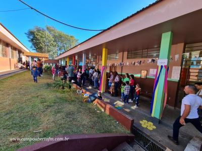 FESTA JUNINA DA ESCOLA ÃGUA VERDE FOI UM SUCESSO