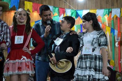 Festa Junina da Catequese da Paróquia Santa´Ana reuniu milhares de pessoas