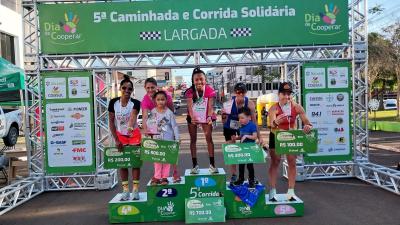 LS: Sicredi Grandes Lagos e Coasul promoveram a 5ª edição da Caminhada e Corrida Solidária  