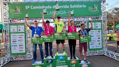 LS: Sicredi Grandes Lagos e Coasul promoveram a 5ª edição da Caminhada e Corrida Solidária  