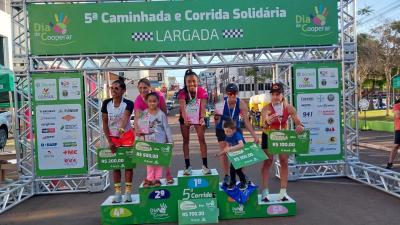 LS: Sicredi Grandes Lagos e Coasul promoveram a 5ª edição da Caminhada e Corrida Solidária  