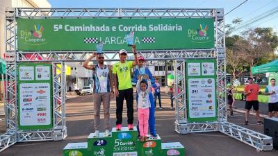 LS: Sicredi Grandes Lagos e Coasul promoveram a 5Âª ediÃ§Ã£o da Caminhada e Corrida SolidÃ¡ria  