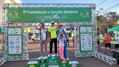 LS: Sicredi Grandes Lagos e Coasul promoveram a 5ª edição da Caminhada e Corrida Solidária  