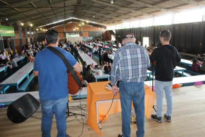 AlmoÃ§o da Escola Padre Gerson foi sucesso em Laranjeiras do Sul (09/07)