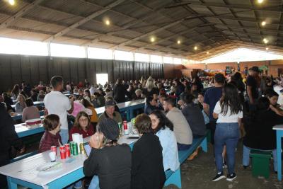 AlmoÃ§o da Escola Padre Gerson foi sucesso em Laranjeiras do Sul (09/07)