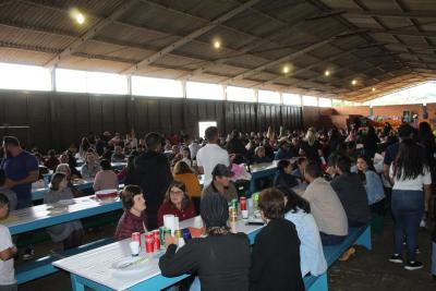 AlmoÃ§o da Escola Padre Gerson foi sucesso em Laranjeiras do Sul (09/07)