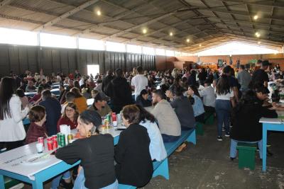 AlmoÃ§o da Escola Padre Gerson foi sucesso em Laranjeiras do Sul (09/07)