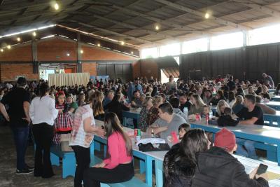 AlmoÃ§o da Escola Padre Gerson foi sucesso em Laranjeiras do Sul (09/07)