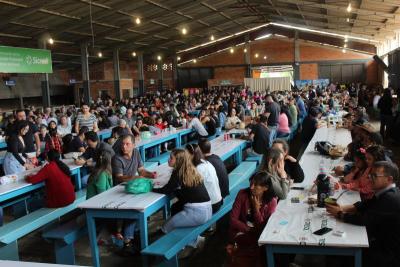 AlmoÃ§o da Escola Padre Gerson foi sucesso em Laranjeiras do Sul (09/07)