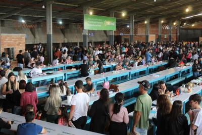 AlmoÃ§o da Escola Padre Gerson foi sucesso em Laranjeiras do Sul (09/07)