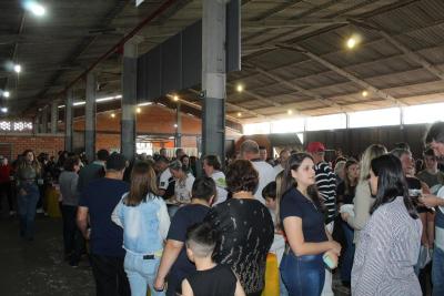 AlmoÃ§o da Escola Padre Gerson foi sucesso em Laranjeiras do Sul (09/07)