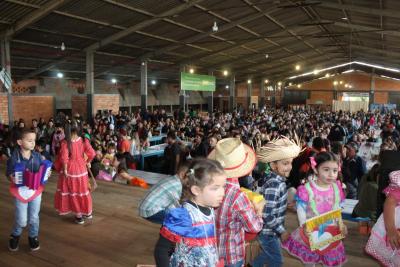 AlmoÃ§o da Escola Padre Gerson foi sucesso em Laranjeiras do Sul (09/07)